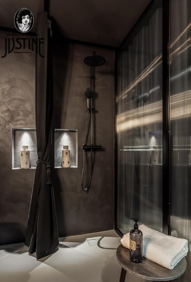 Suite Shibari By Justine Apartments Sobria Elegante Y Pecaminosa Apartamento Turistico En Madrid Rio Dış mekan fotoğraf